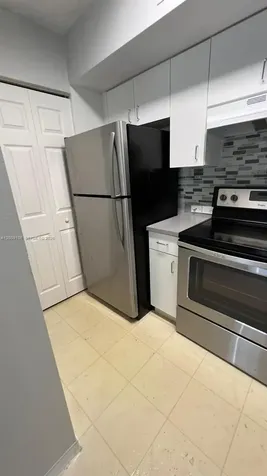 711 SW 111th Way Pembroke Pines FL 33025