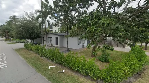 1615 NE 9th Street Fort Lauderdale FL 33304