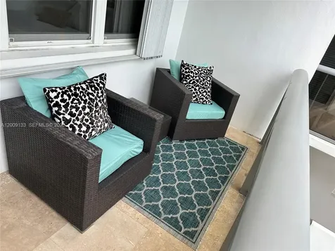 6039 Collins Avenue Miami Beach FL 33140