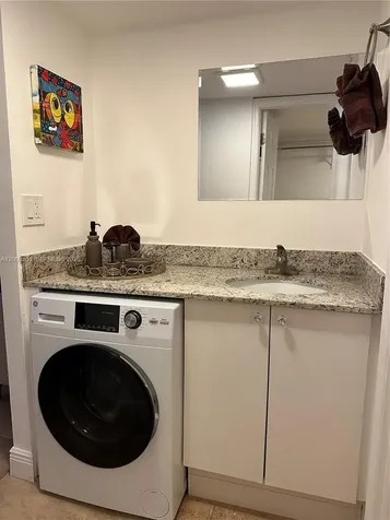6039 Collins Avenue Miami Beach FL 33140