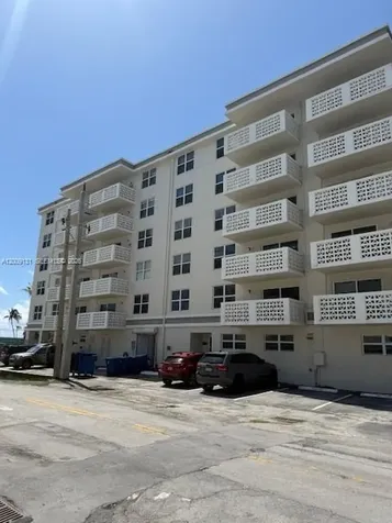 1901 S Ocean Drive Hollywood FL 33019