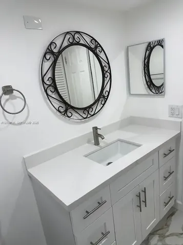 1901 S Ocean Drive Hollywood FL 33019