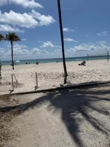 1901 S Ocean Drive Hollywood FL 33019