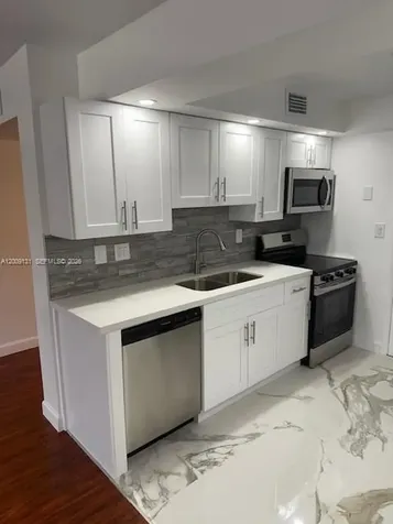 1901 S Ocean Drive Hollywood FL 33019