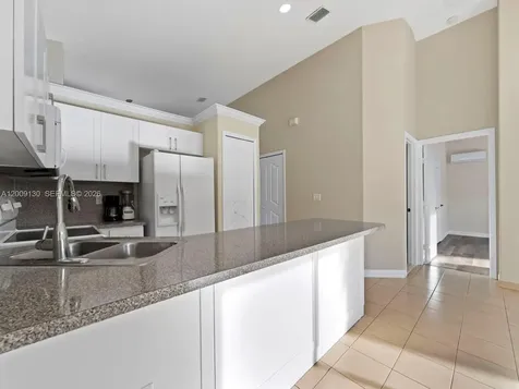 704 SE 14th Place Homestead FL 33033