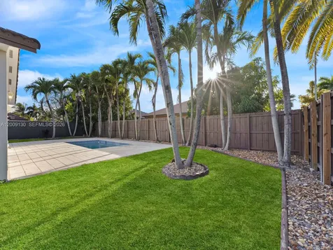 704 SE 14th Place Homestead FL 33033