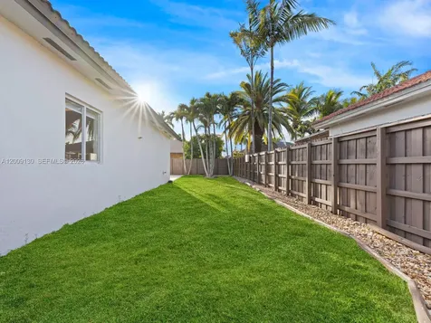 704 SE 14th Place Homestead FL 33033