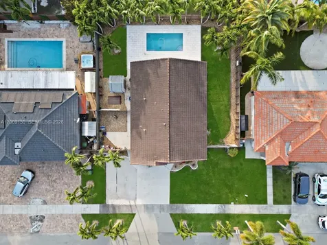 704 SE 14th Place Homestead FL 33033
