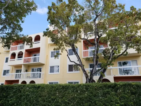 8101 Camino Real Miami FL 33143