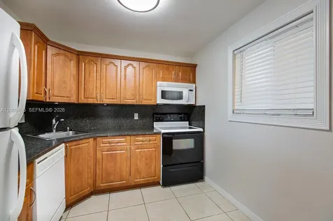 8101 Camino Real Miami FL 33143
