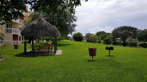 8101 Camino Real Miami FL 33143