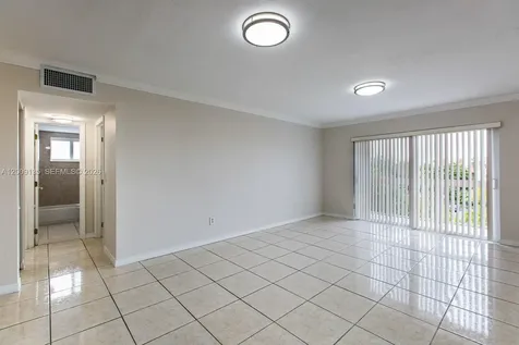 8101 Camino Real Miami FL 33143