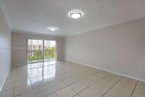 8101 Camino Real Miami FL 33143