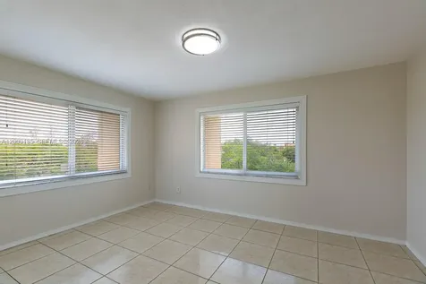 8101 Camino Real Miami FL 33143