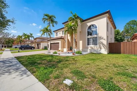 1033 NE 35th Avenue Homestead FL 33033