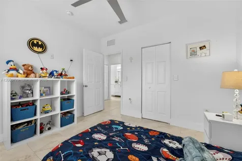 1033 NE 35th Avenue Homestead FL 33033