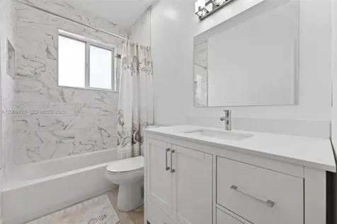 1033 NE 35th Avenue Homestead FL 33033