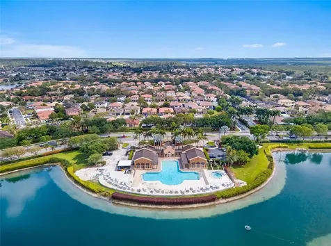 1033 NE 35th Avenue Homestead FL 33033