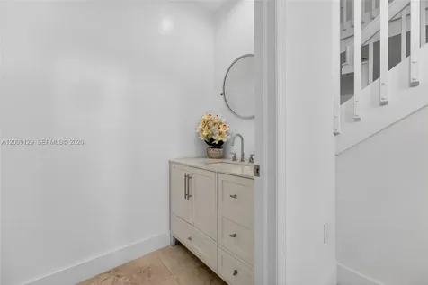 1033 NE 35th Avenue Homestead FL 33033
