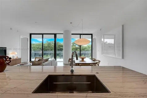 8701 Collins Avenue Miami Beach FL 33154
