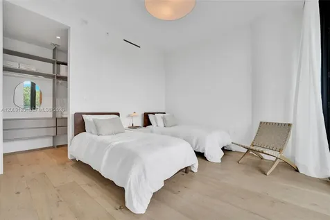 8701 Collins Avenue Miami Beach FL 33154