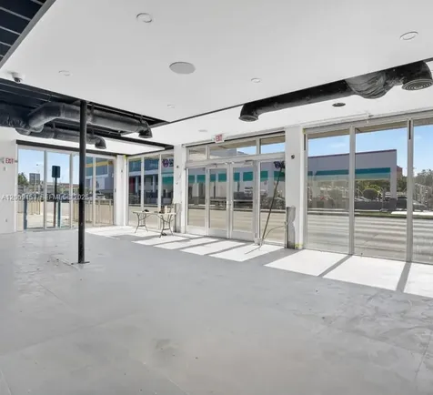 69 NW 27th Avenue Miami FL 33125