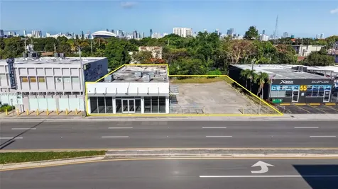 69 NW 27th Avenue Miami FL 33125