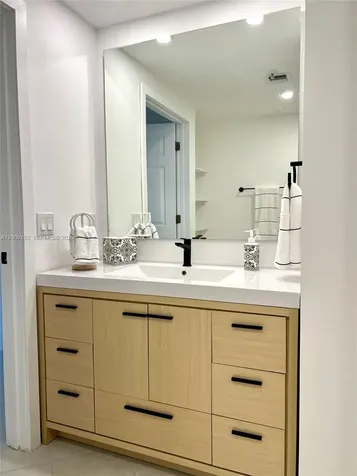 3500 Coral Way Miami FL 33145