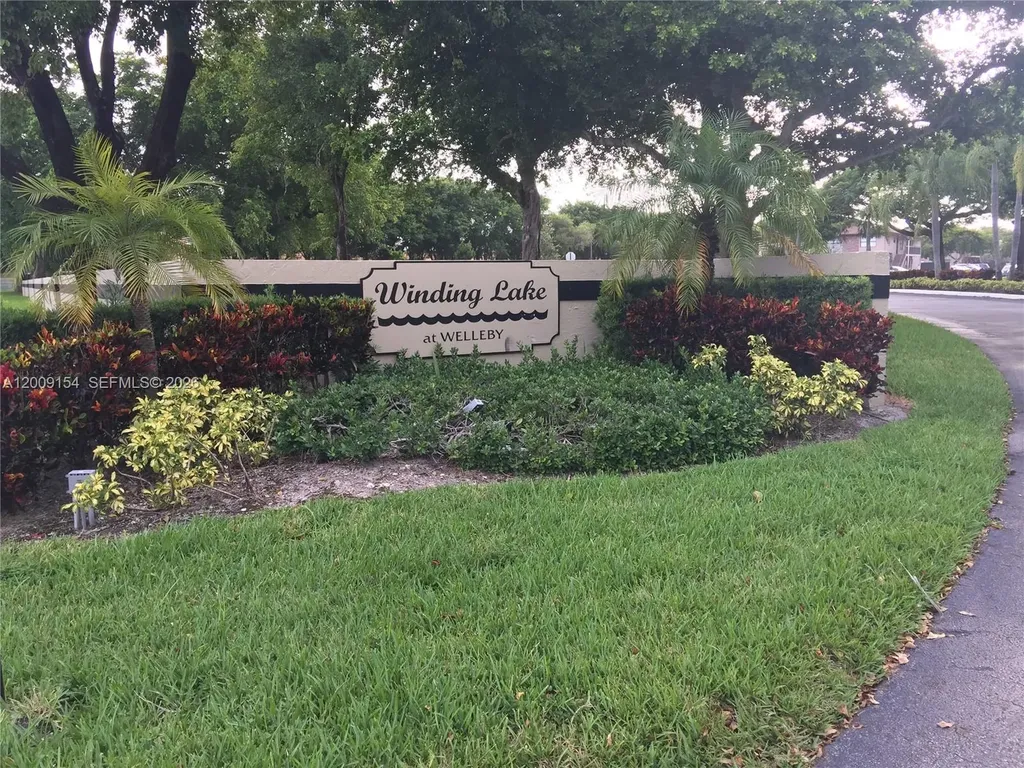 10016 Winding Lake Road Sunrise FL 33351