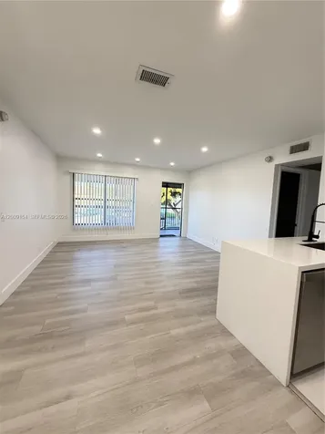 10016 Winding Lake Road Sunrise FL 33351