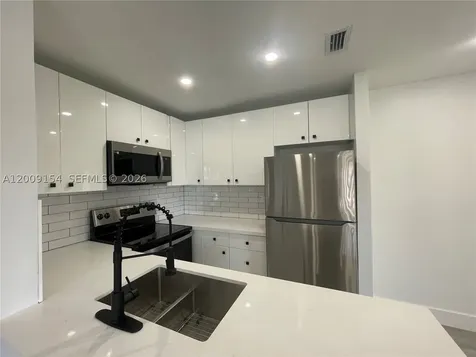 10016 Winding Lake Road Sunrise FL 33351