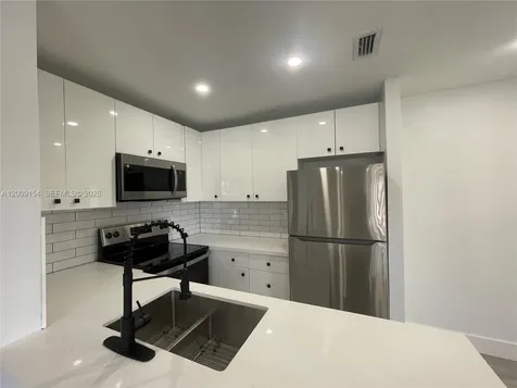 10016 Winding Lake Road Sunrise FL 33351