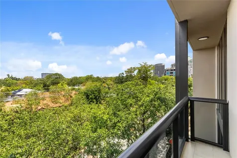 3034 Oak Avenue Coconut Grove FL 33133