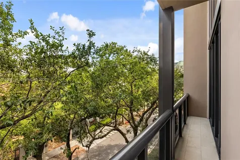 3034 Oak Avenue Coconut Grove FL 33133