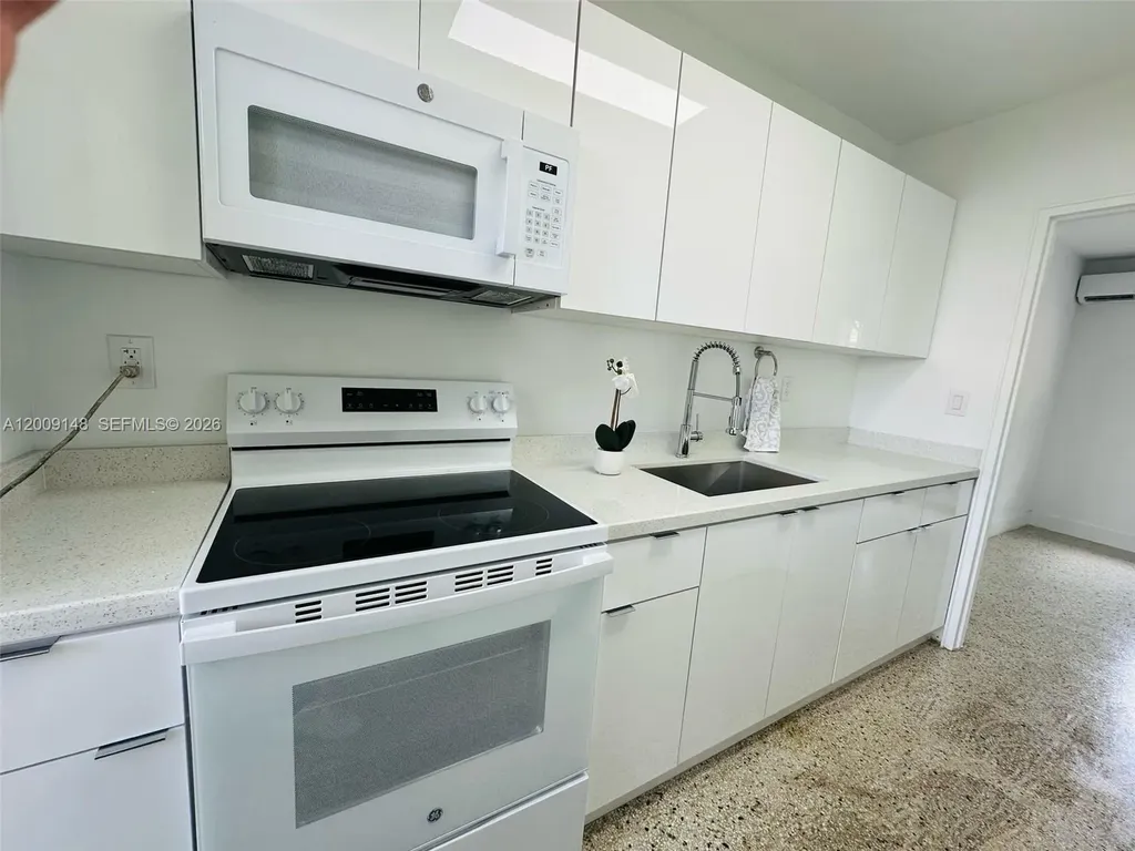 417 SE 14th Court Fort Lauderdale FL 33316