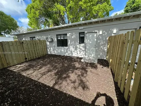 417 SE 14th Court Fort Lauderdale FL 33316