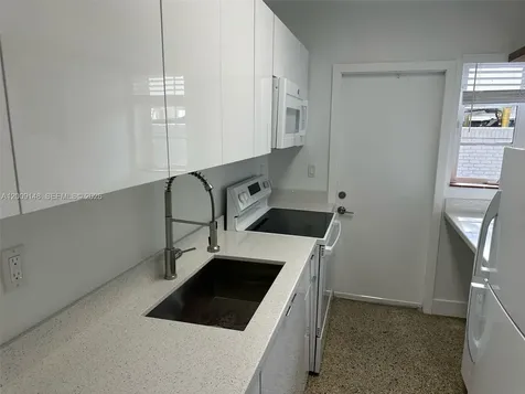 417 SE 14th Court Fort Lauderdale FL 33316