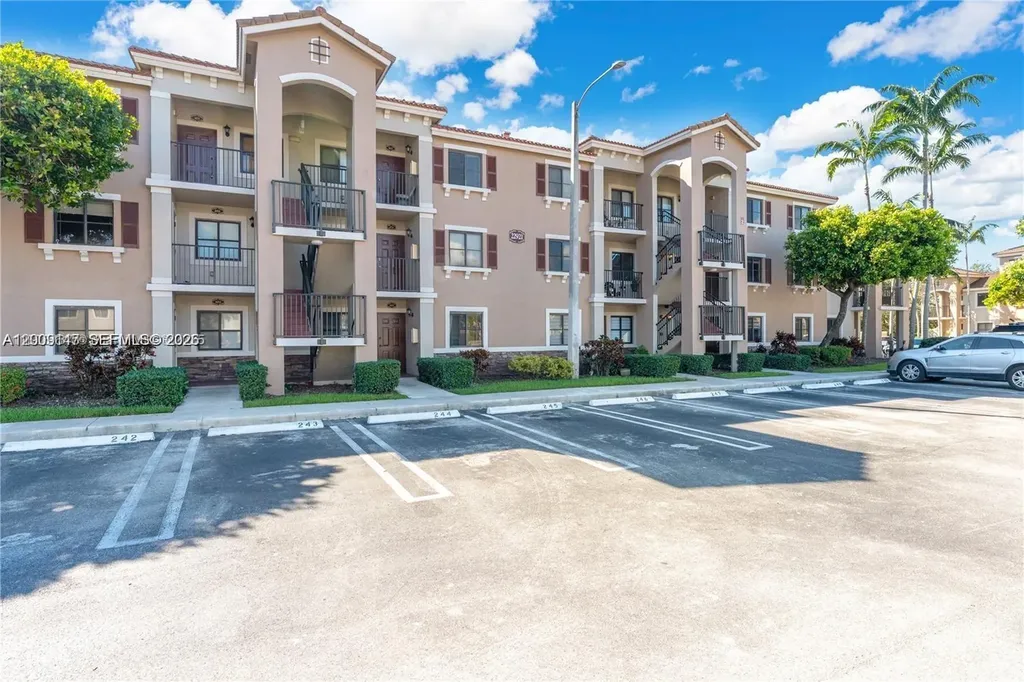 22421 SW 88th Place Cutler Bay FL 33190