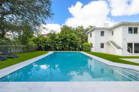 4340 Pine Tree Drive Miami Beach FL 33140