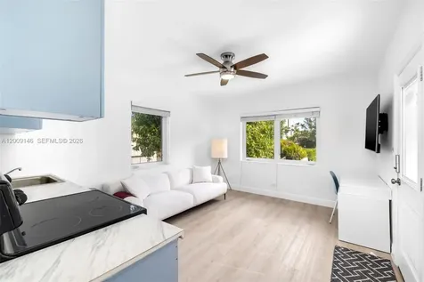 4340 Pine Tree Drive Miami Beach FL 33140