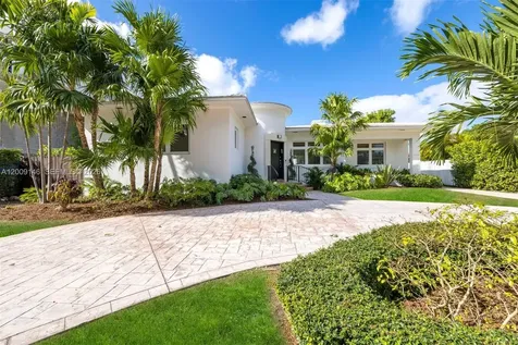 4340 Pine Tree Drive Miami Beach FL 33140