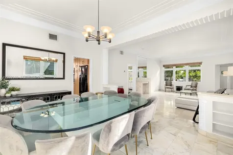 4340 Pine Tree Drive Miami Beach FL 33140