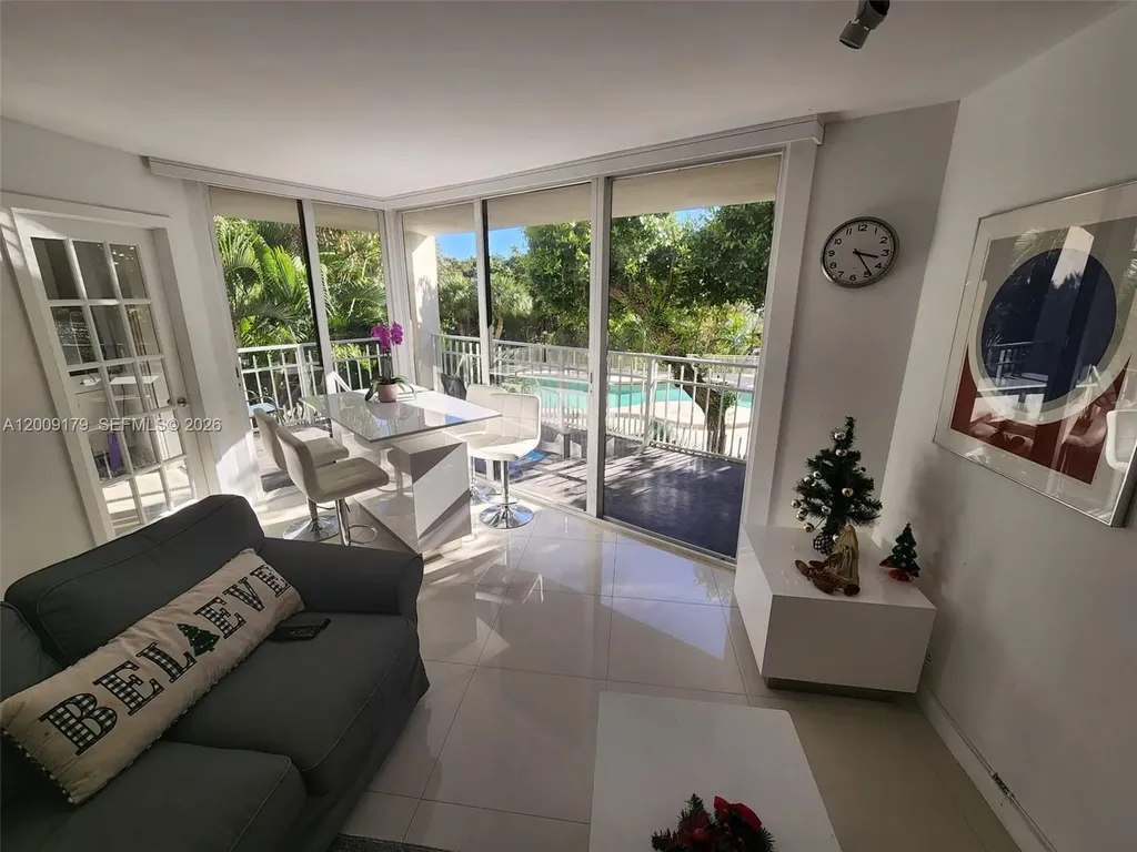 1000 Quayside Terrace Miami FL 33138