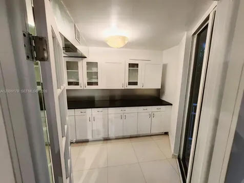 1000 Quayside Terrace Miami FL 33138