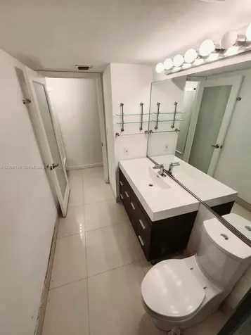 1000 Quayside Terrace Miami FL 33138