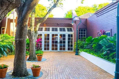 1000 Quayside Terrace Miami FL 33138