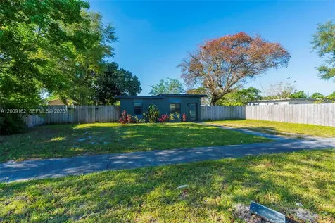 1030 NW 141st Street Miami FL 33168