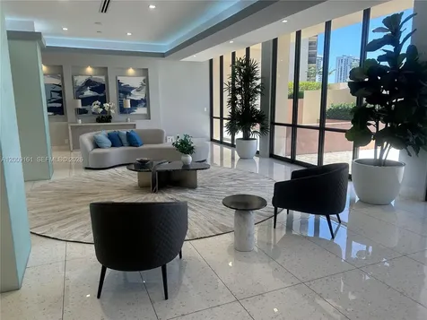 20301 W Country Club Drive Aventura FL 33180