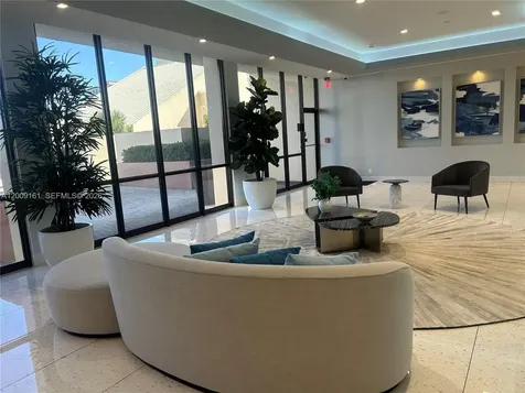 20301 W Country Club Drive Aventura FL 33180