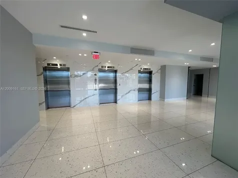 20301 W Country Club Drive Aventura FL 33180